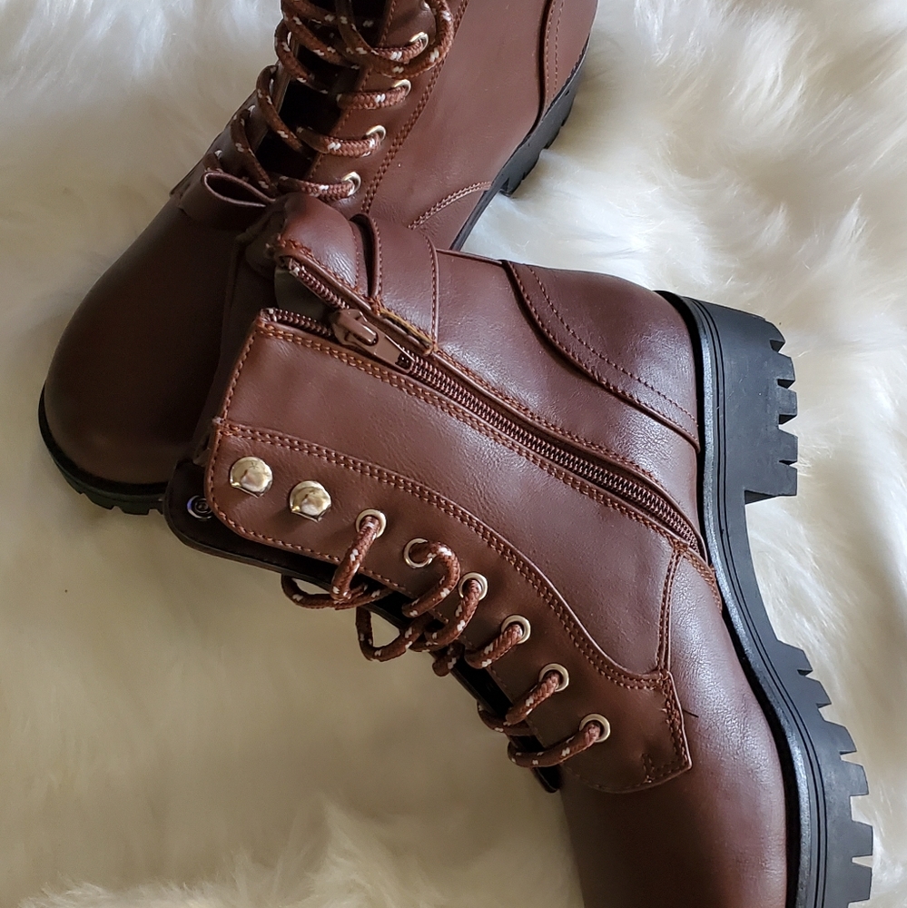 NWT BELLA MARIA ANKLE BOOTS